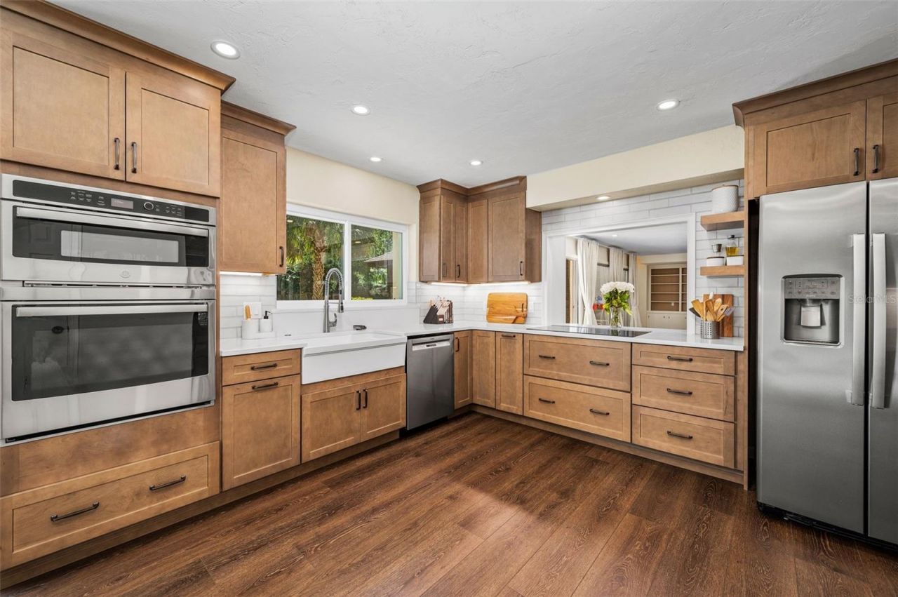 8115 SW 1st Place, Gainesville, FL 32607 Photo