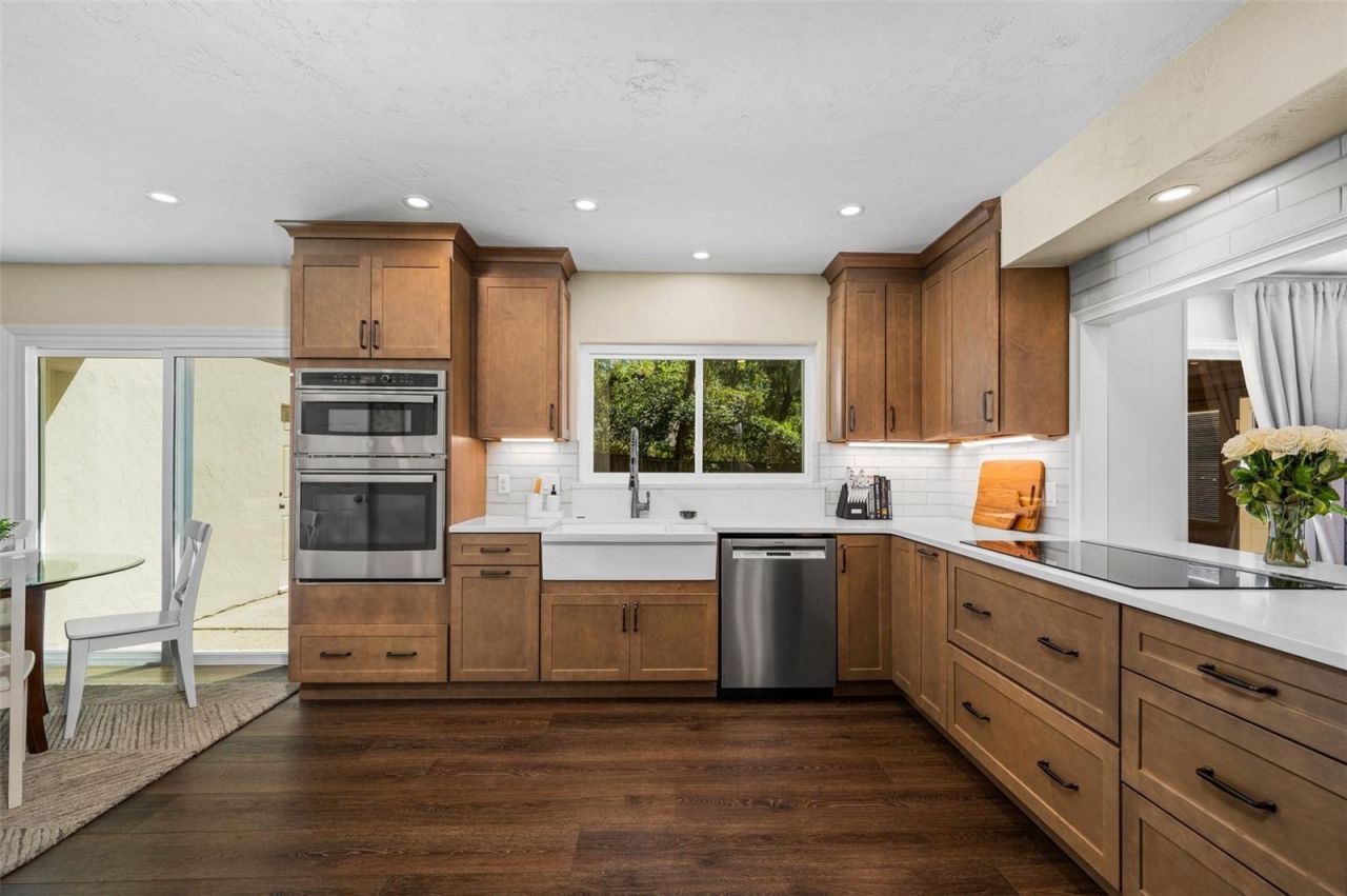 8115 SW 1st Place, Gainesville, FL 32607 Photo