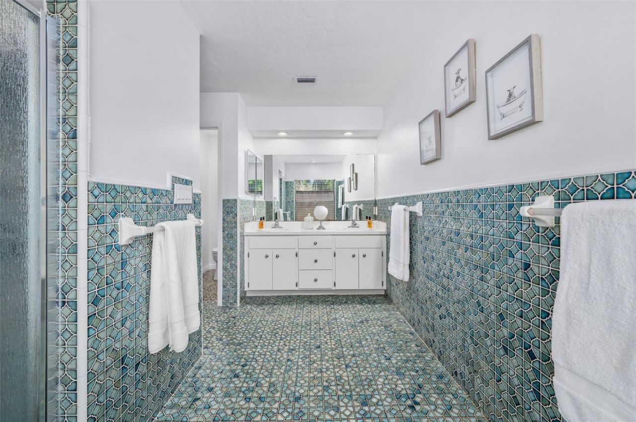 8115 SW 1st Place, Gainesville, FL 32607 Photo