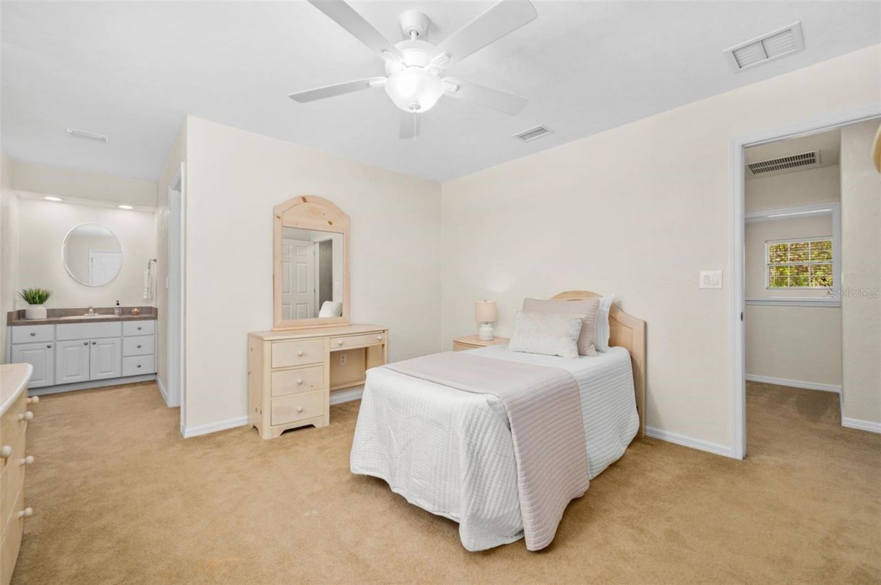 8115 SW 1st Place, Gainesville, FL 32607 Photo