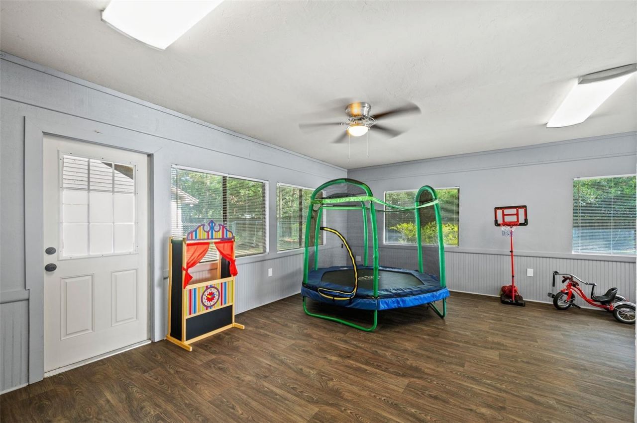 8115 SW 1st Place, Gainesville, FL 32607 Photo