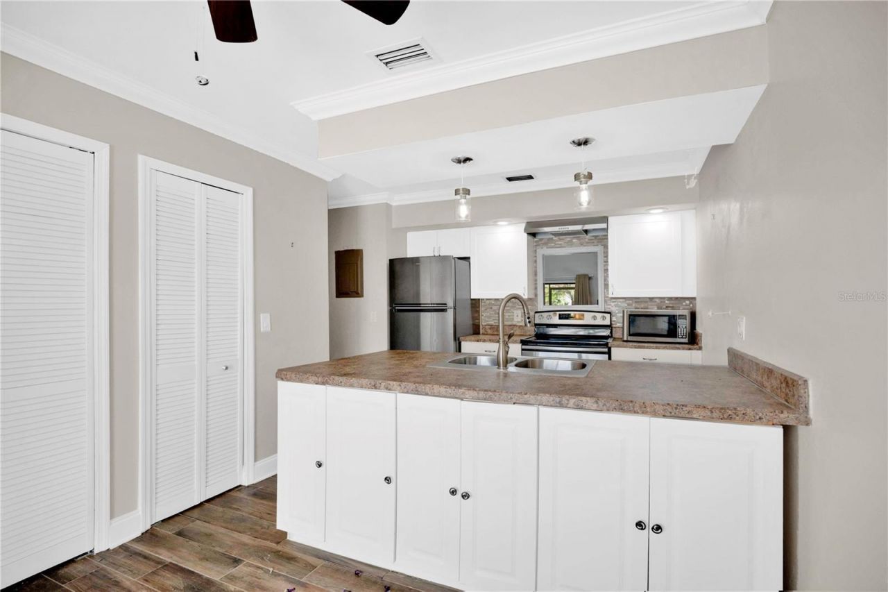 2401 Sun Valley Circle, Unit 2401, Winter Park, FL 32792 Photo