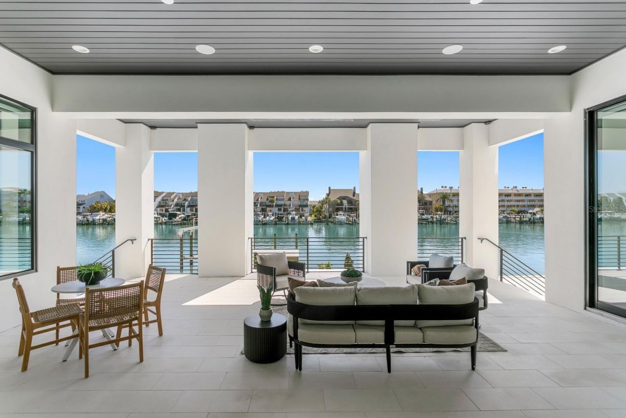 500 Barcelona Drive, Saint Petersburg, FL 33715 Photo