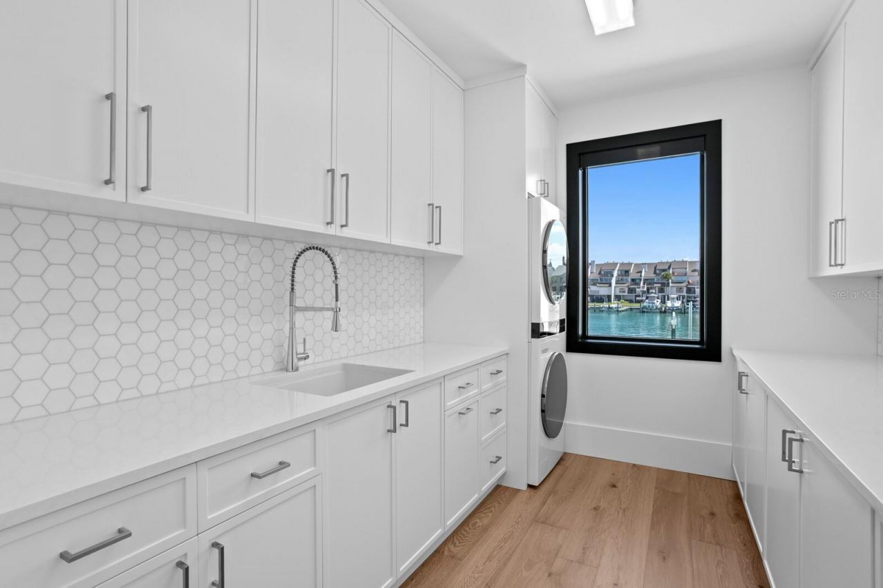 500 Barcelona Drive, Saint Petersburg, FL 33715 Photo