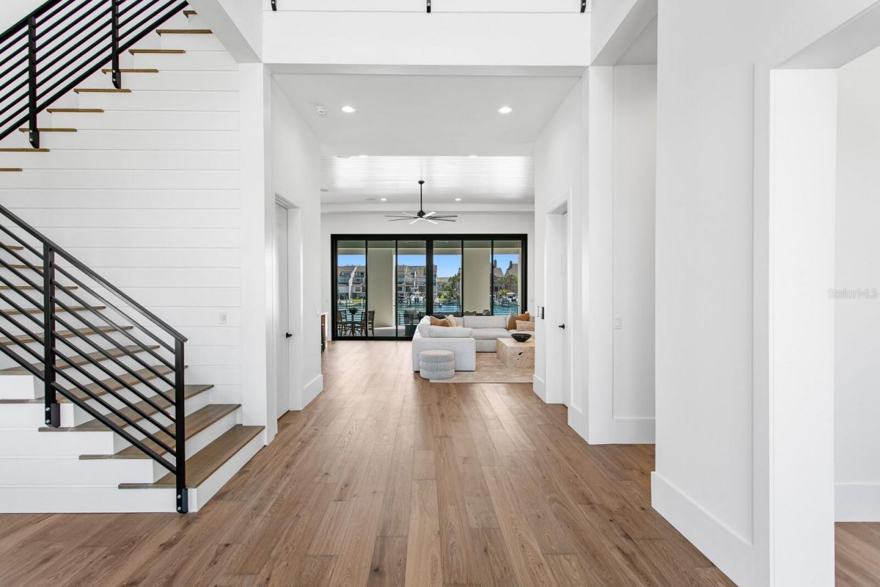 500 Barcelona Drive, Saint Petersburg, FL 33715 Photo