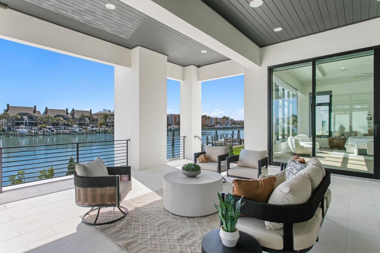 500 Barcelona Drive, Saint Petersburg, FL 33715 Photo