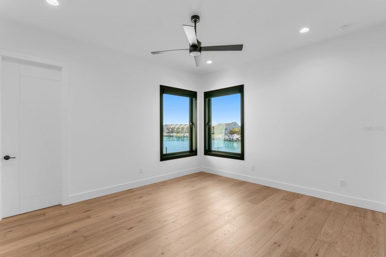 500 Barcelona Drive, Saint Petersburg, FL 33715 Photo