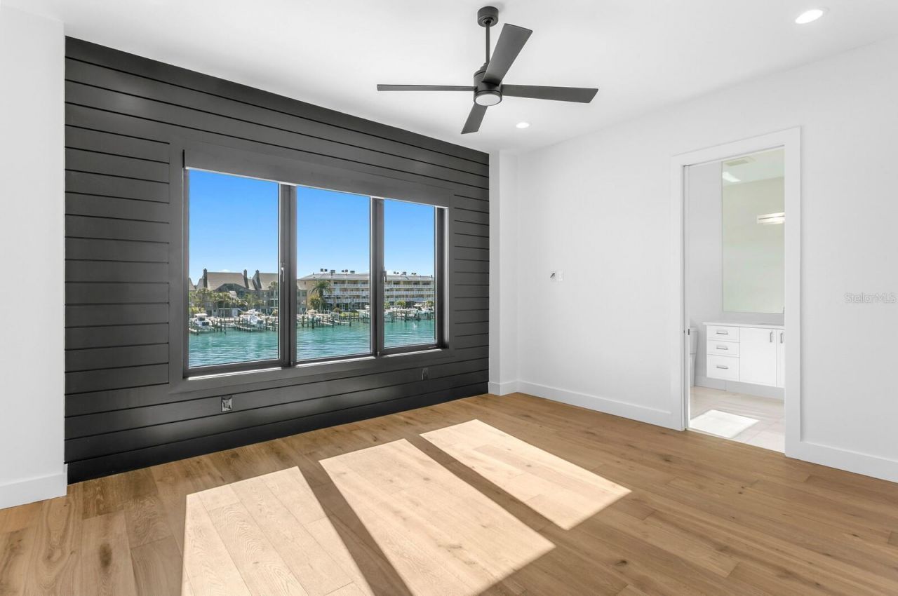 500 Barcelona Drive, Saint Petersburg, FL 33715 Photo