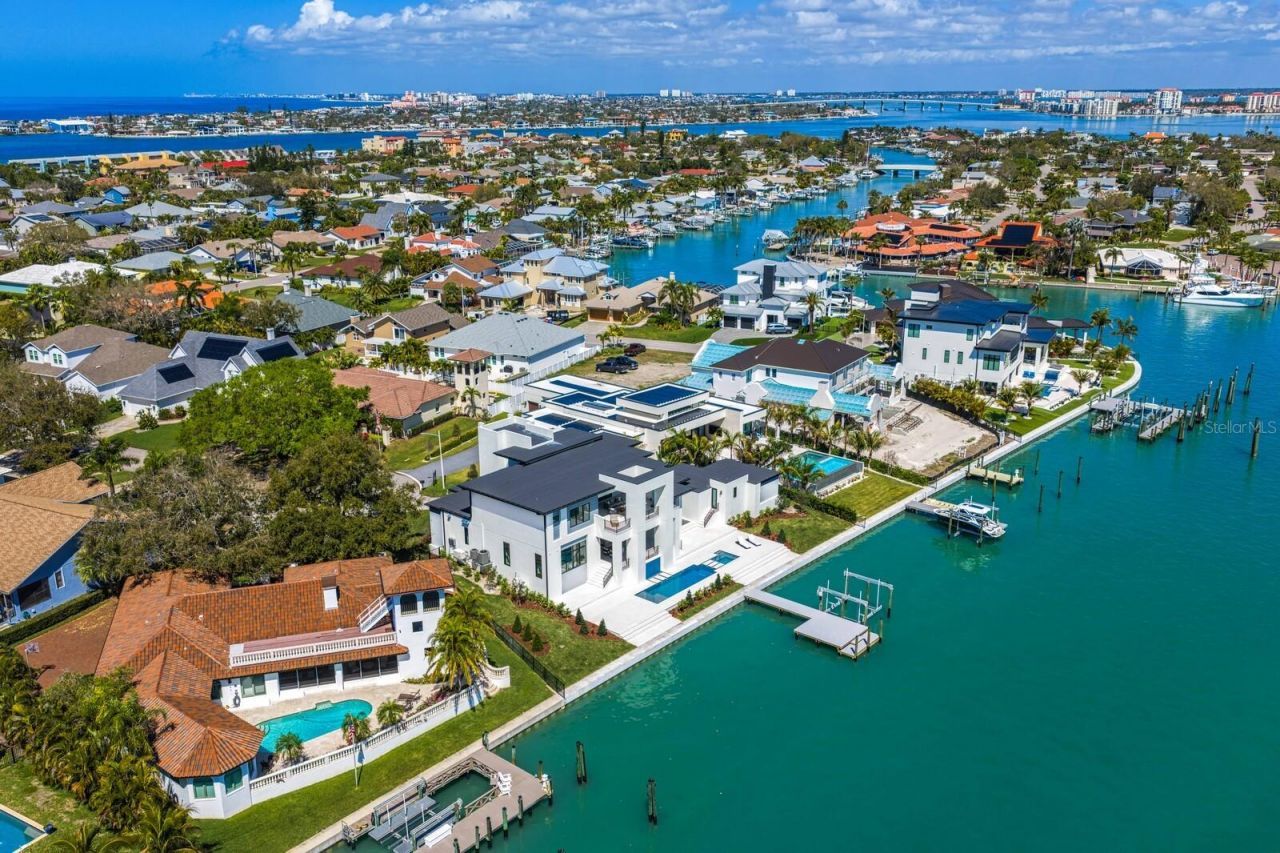 500 Barcelona Drive, Saint Petersburg, FL 33715 Photo