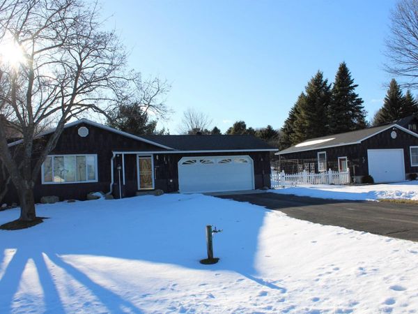 11810 Chaney Drive, Rapid City, MI 49676