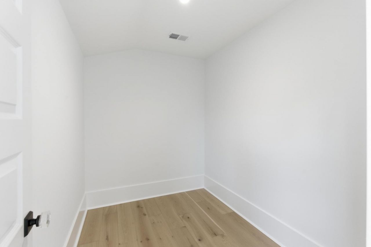 832 Mccants Drive Photo 47