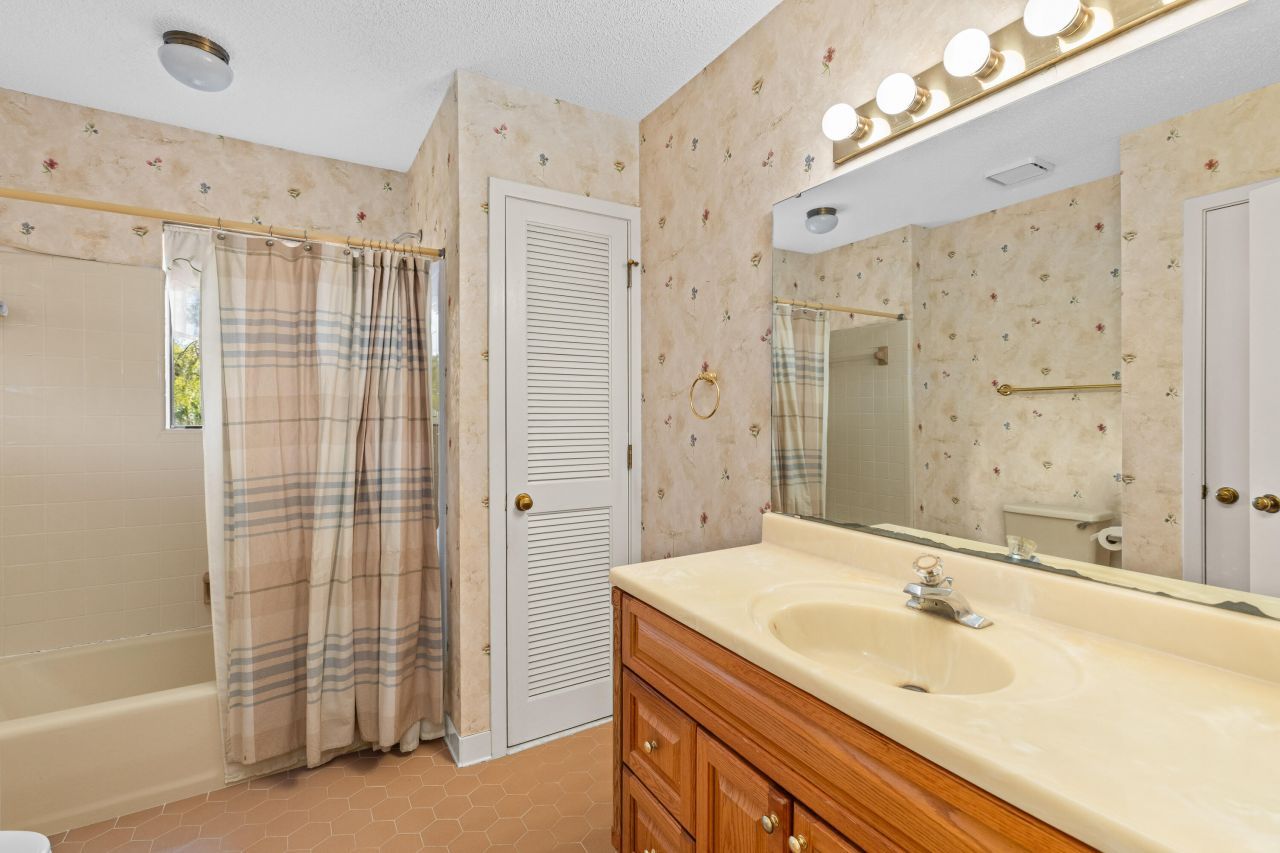 1117 Shadow Lake Circle Photo 18