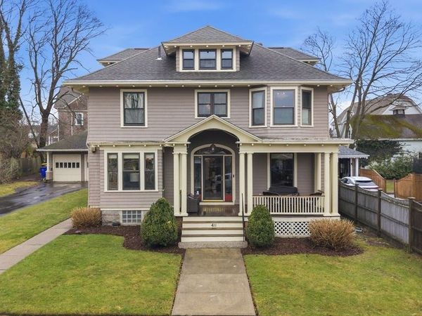 411 Stewart St, Fall River, MA 02720