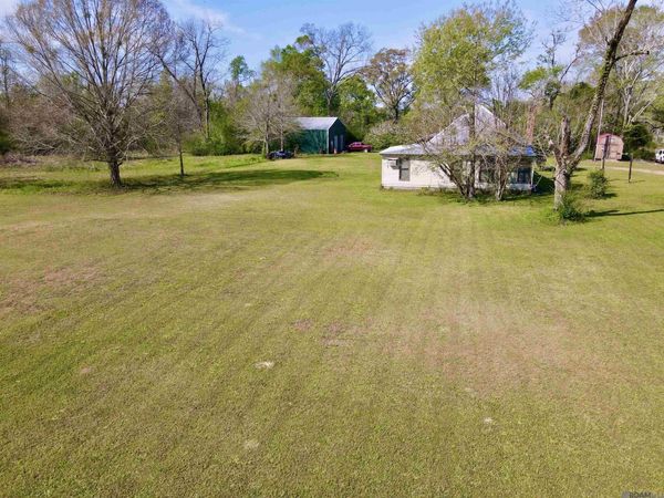 6755 Joe Daniel Rd, St Francisville, LA 70775