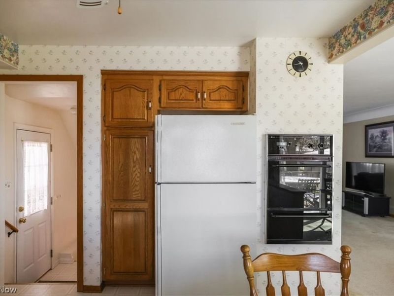 2915 Friar Drive , Parma, OH 44134 Photo 17