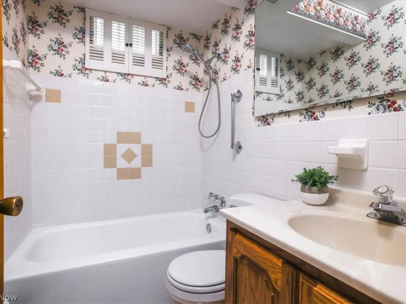 2915 Friar Drive , Parma, OH 44134 Photo 27