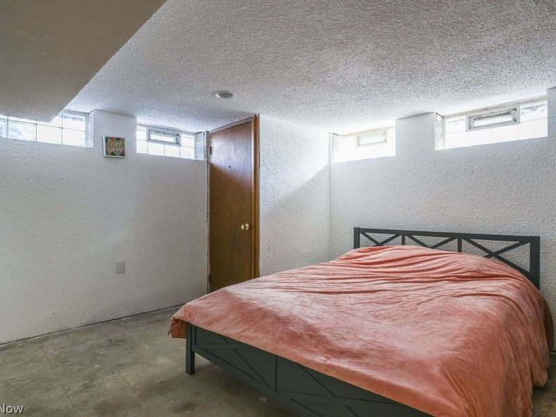 6787 Anthony Lane, Parma Heights, OH 44130 Photo 17