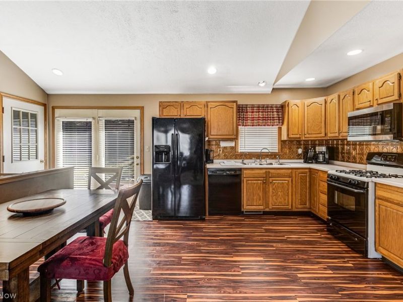 616 N James Street , East Palestine, OH 44413 Photo 19