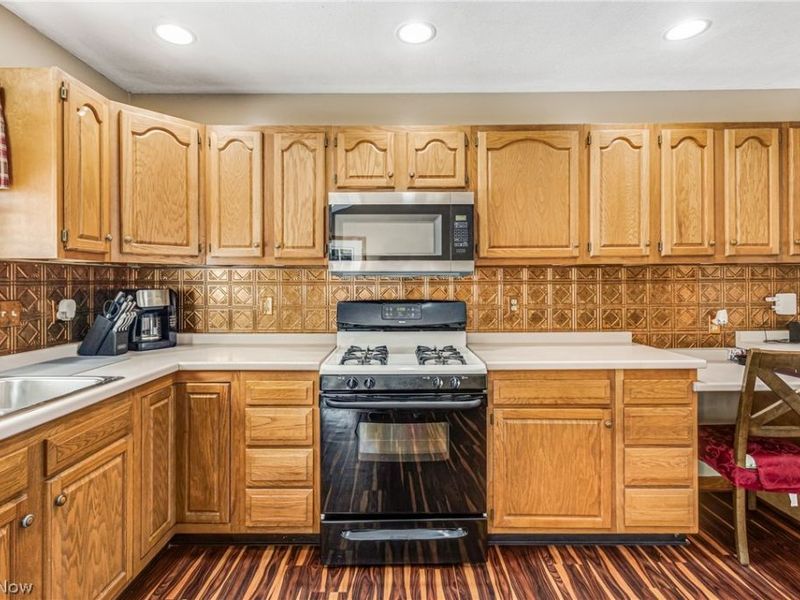 616 N James Street , East Palestine, OH 44413 Photo 20