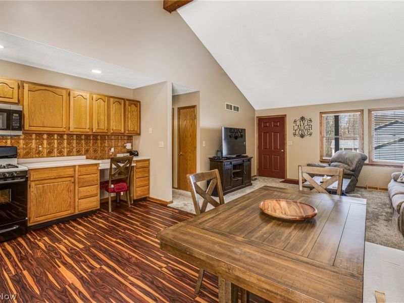 616 N James Street , East Palestine, OH 44413 Photo 23