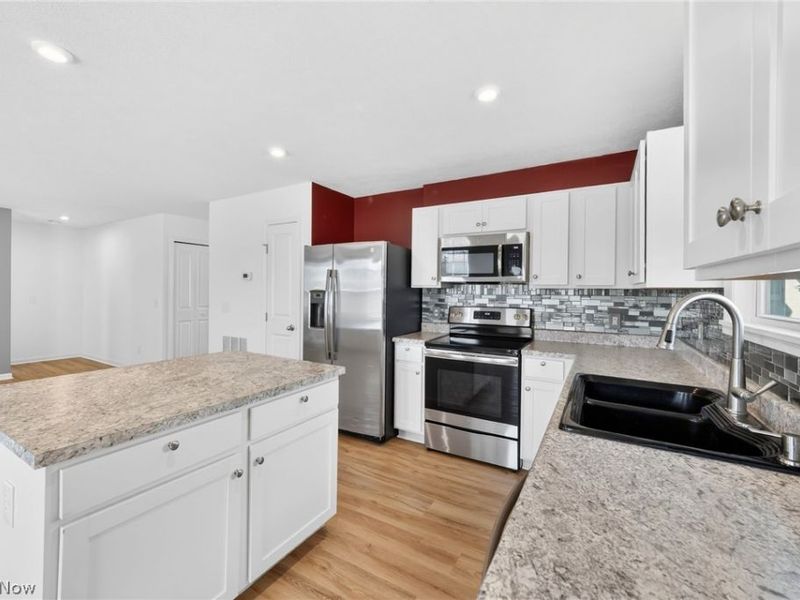 5677 Burlington Drive, Chippewa Lake, OH 44215 Photo 11