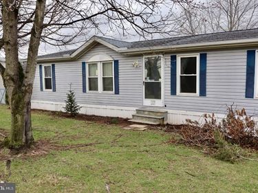 37 MOUNTAIN VIEW TERRACE, NEWVILLE, PA 17241