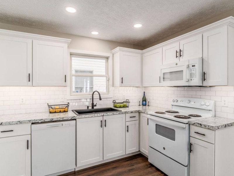 5487 Beresford Street , Unit 227, Canal Winchester, OH 43110 Photo 12