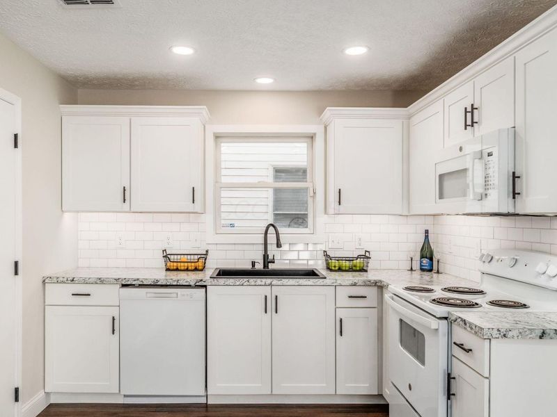 5487 Beresford Street , Unit 227, Canal Winchester, OH 43110 Photo 14