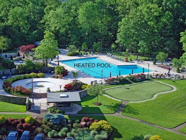 2 Claridge Dr. 7FW, Verona, NJ 07044