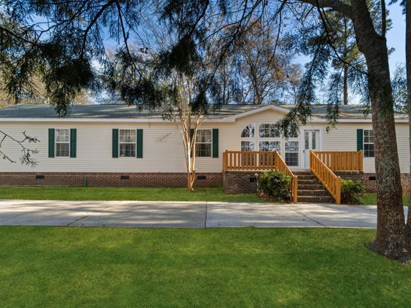 1585 Stone Ave. , Little River, SC 29566