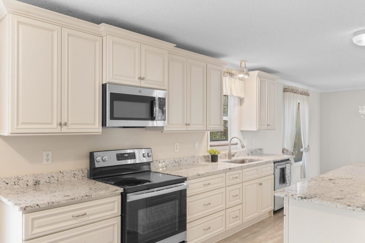 1585 Stone Ave. Photo 14