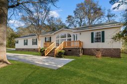 1585 Stone Ave. photo 4