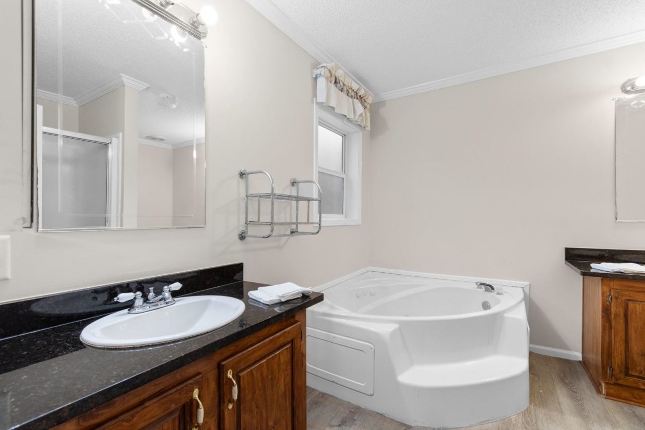 1585 Stone Ave. Photo 24