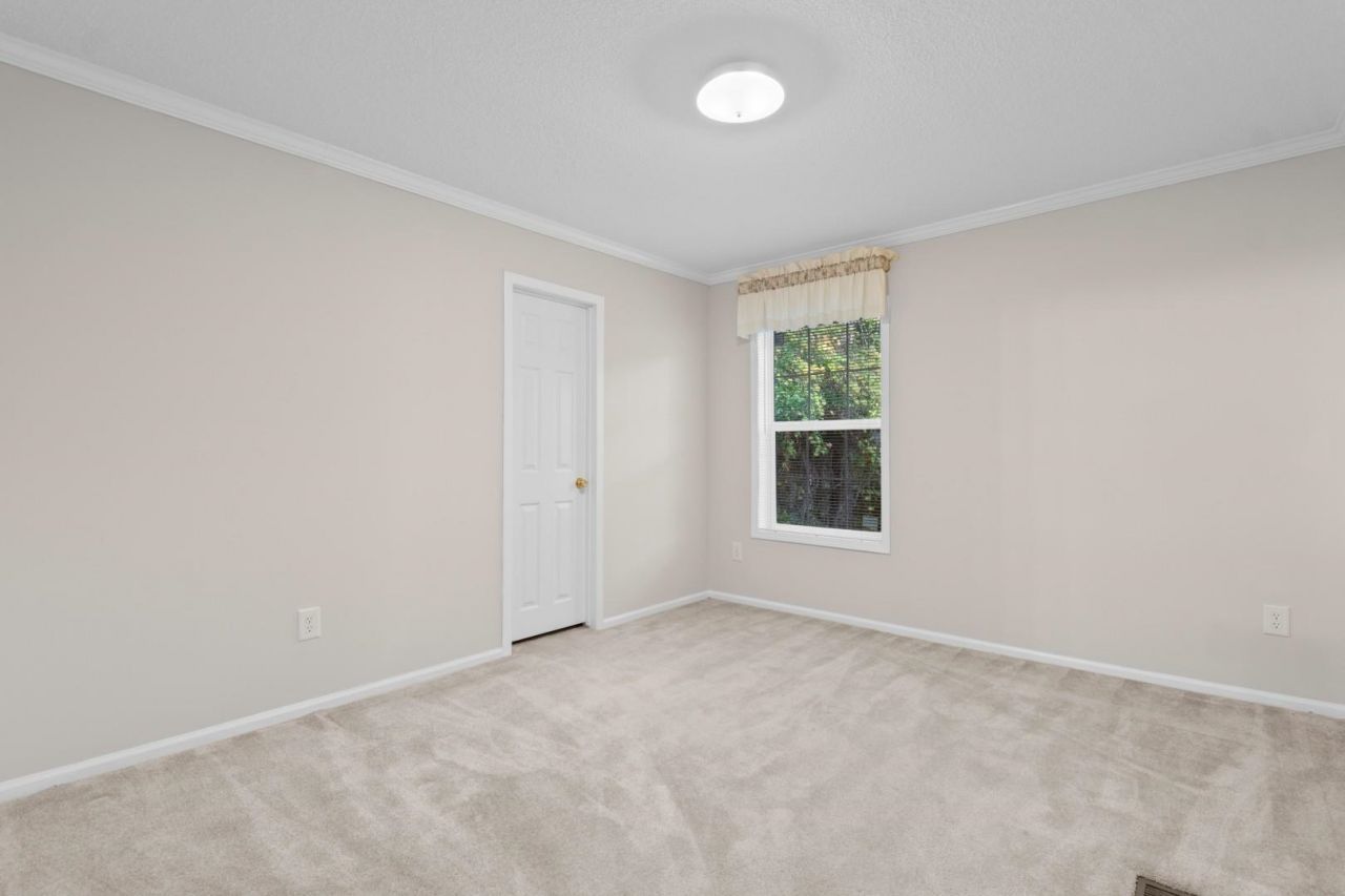 1585 Stone Ave. Photo 30