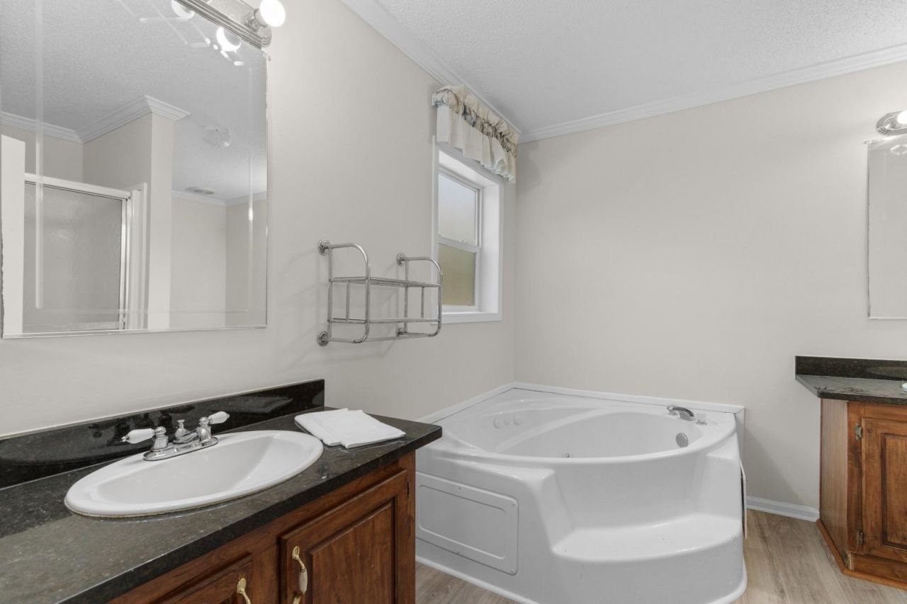 1585 Stone Ave. Photo 32