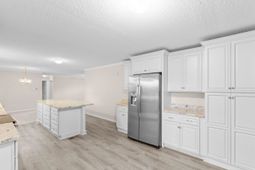 1585 Stone Ave. photo 4