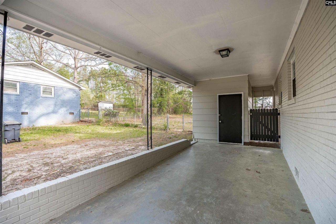 6006 Mcmillan Circle  Photo 4