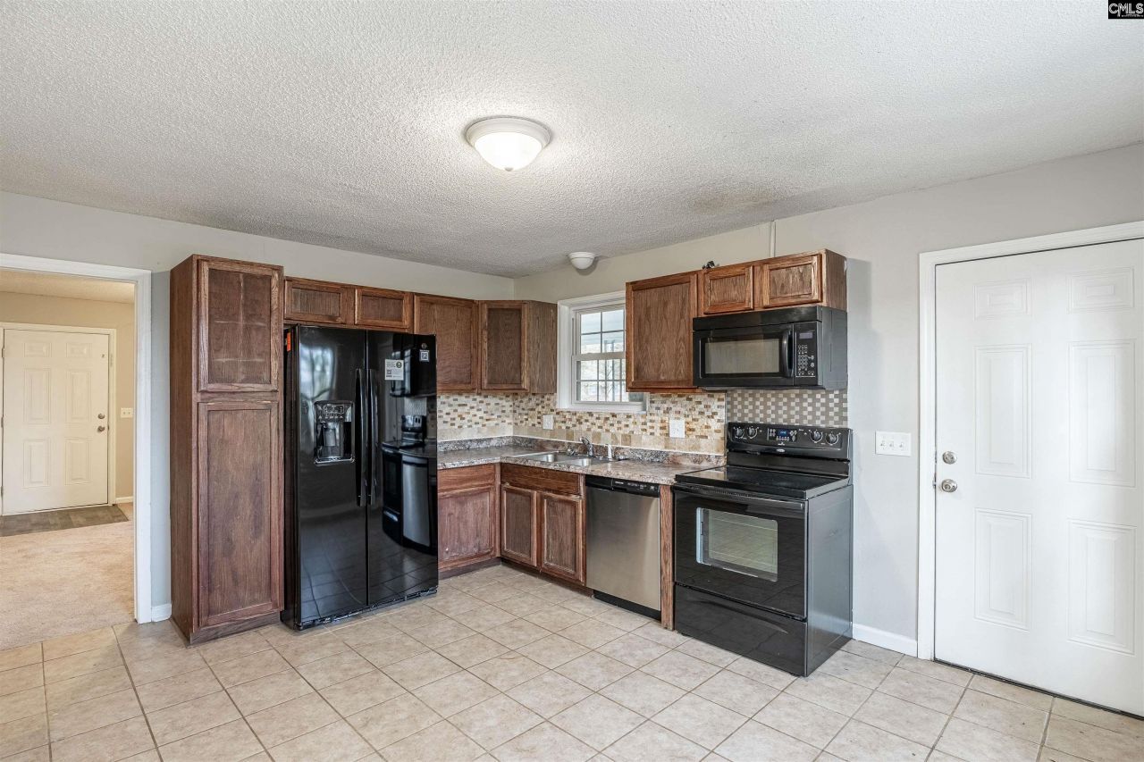 6006 Mcmillan Circle  Photo 7