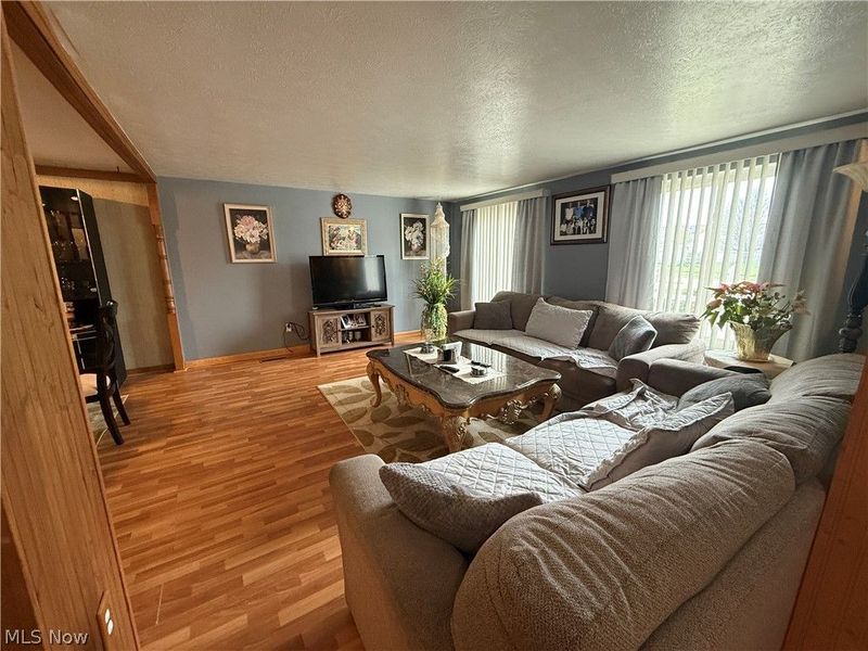 36360 Sunset Drive, Eastlake, OH 44095 Photo 3