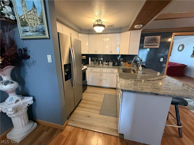 36360 Sunset Drive, Eastlake, OH 44095 Photo 7