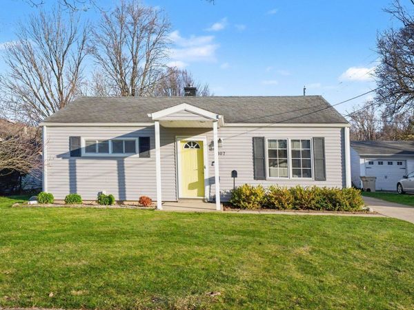 1307 Byron Drive, South Bend, IN 46614