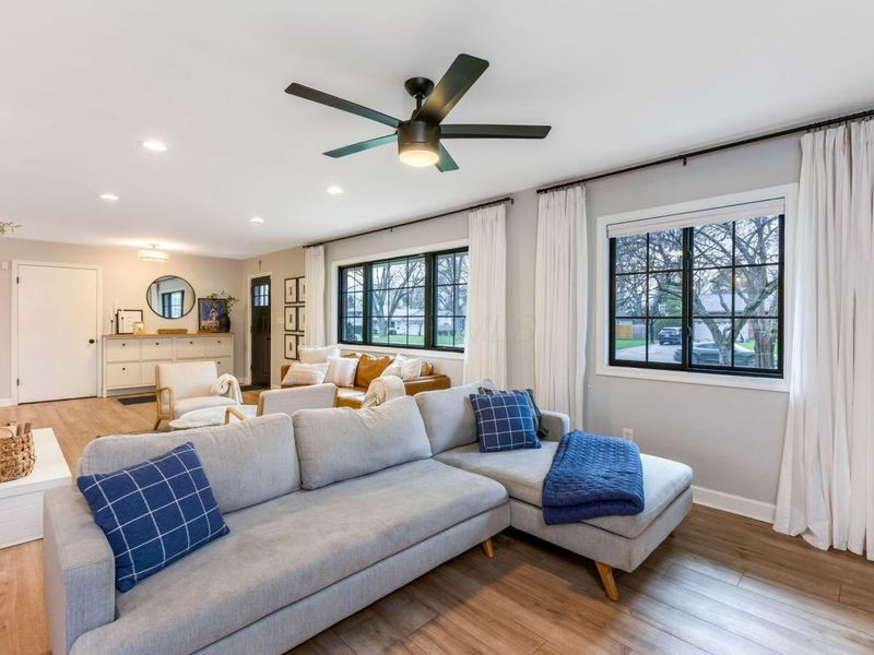 4370 Harborough Road, Columbus, OH 43220 Photo 10