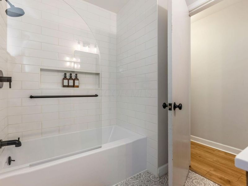 4370 Harborough Road, Columbus, OH 43220 Photo 36