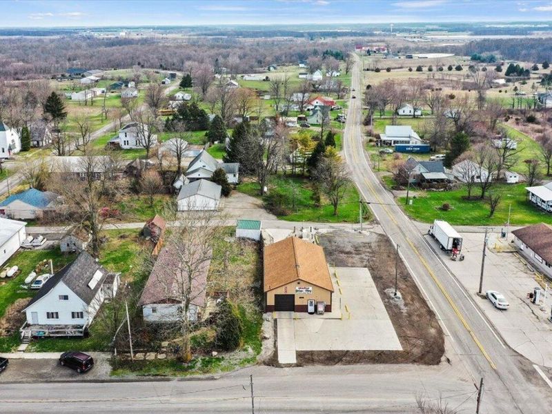 10537 Columbus Street , Middleburg, OH 43336 Photo 10