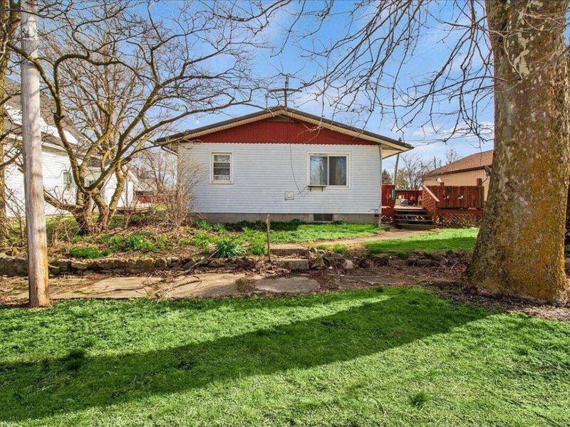 10537 Columbus Street , Middleburg, OH 43336 Photo 12