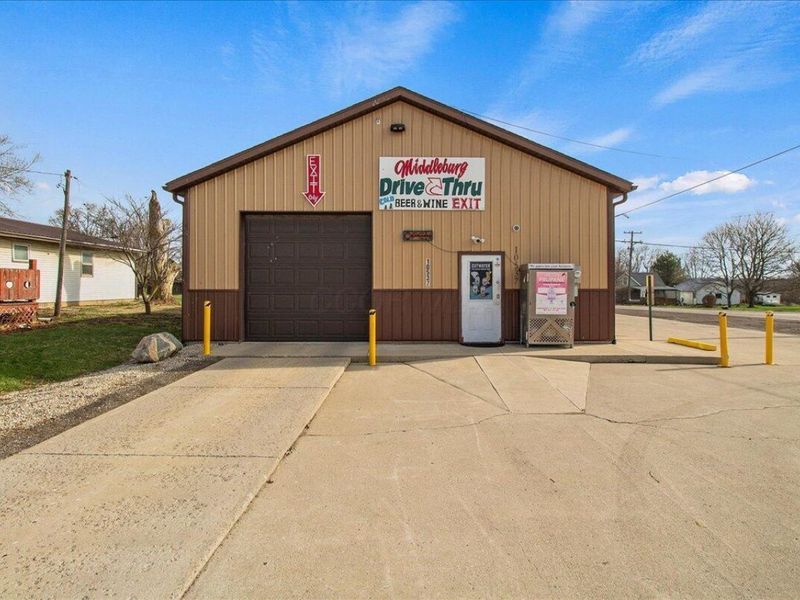 10537 Columbus Street , Middleburg, OH 43336 Photo 2