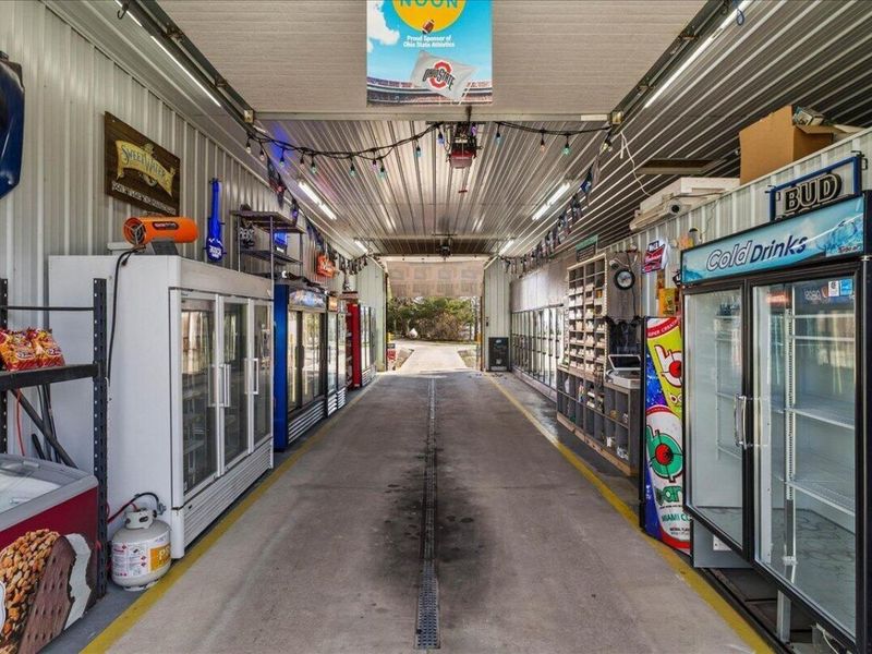 10537 Columbus Street , Middleburg, OH 43336 Photo 5