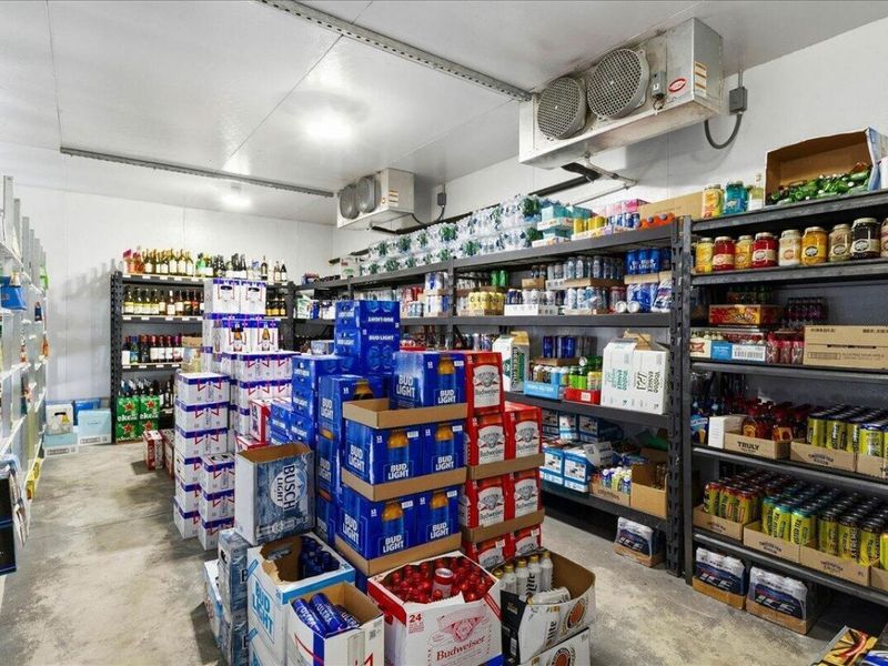 10537 Columbus Street , Middleburg, OH 43336 Photo 9