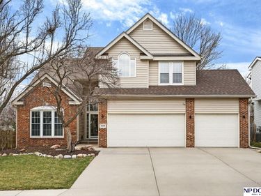 4220 N 166th Street , Omaha, NE 68116