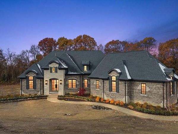 1597 Vista Drive, Oakland Twp, MI 48363